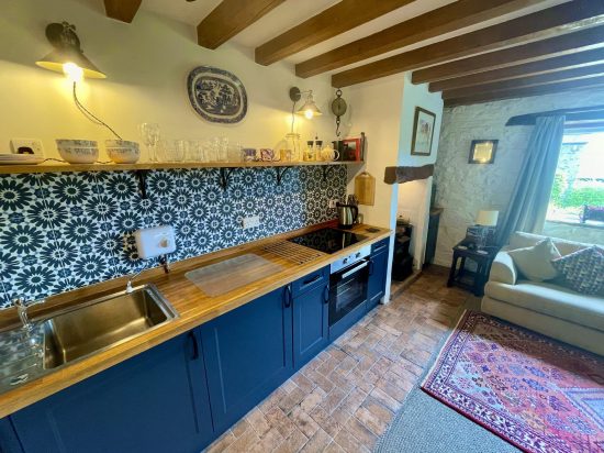 Character cottage decor
